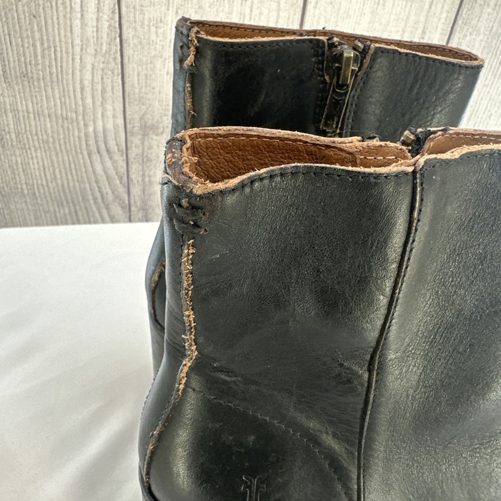 Frye Karen Booties Womens 9.5 Black Leather Intentionally Distressed Boot - Picture 7 of 13